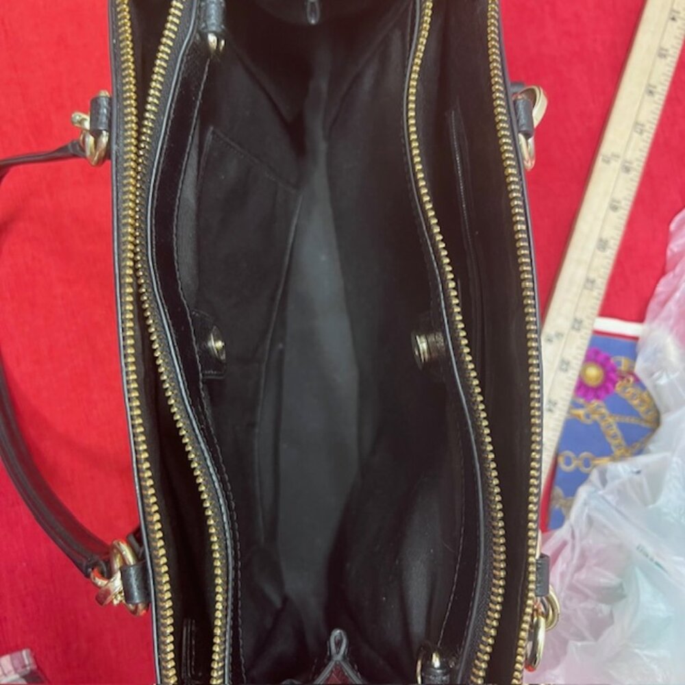 Handcrafted Coach New York Black Leather Shoulder/Handbag + Silk Scarf(44) - Picture 12 of 16